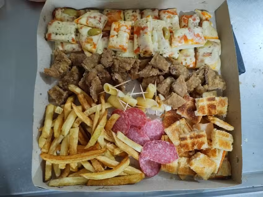 365 Open &ldquo;bar y pizzer&iacute;a&rdquo;