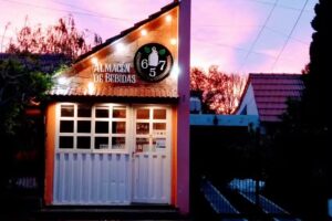 657 Cervezas Almac&eacute;n de Bebidas