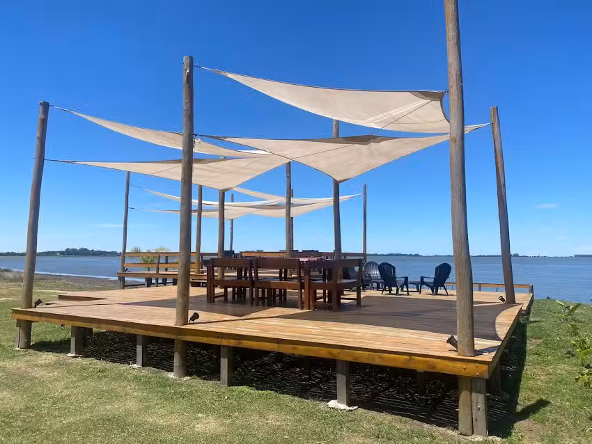 Adela Barrio N&aacute;utico