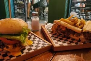 Alaska &ndash; El barcito de pelle