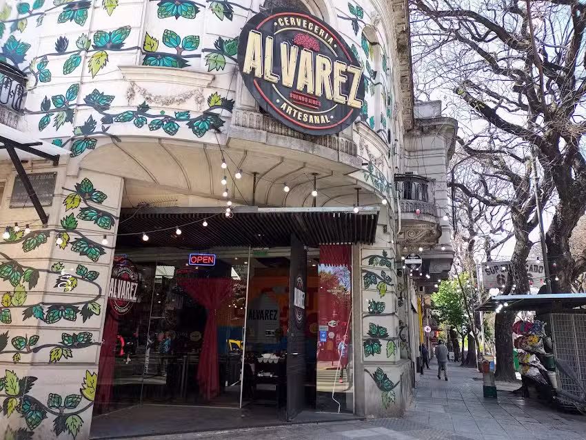 Alvarez Cerveceria