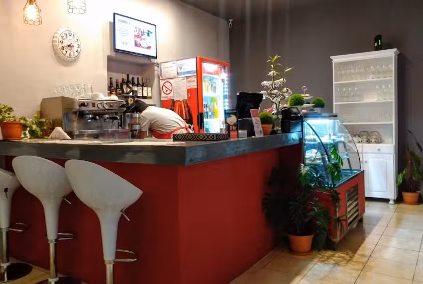 Amar&uacute; Caf&eacute; Bar