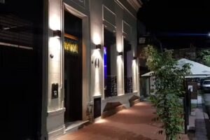 Anan&aacute; Bar & Grill Rest&oacute;