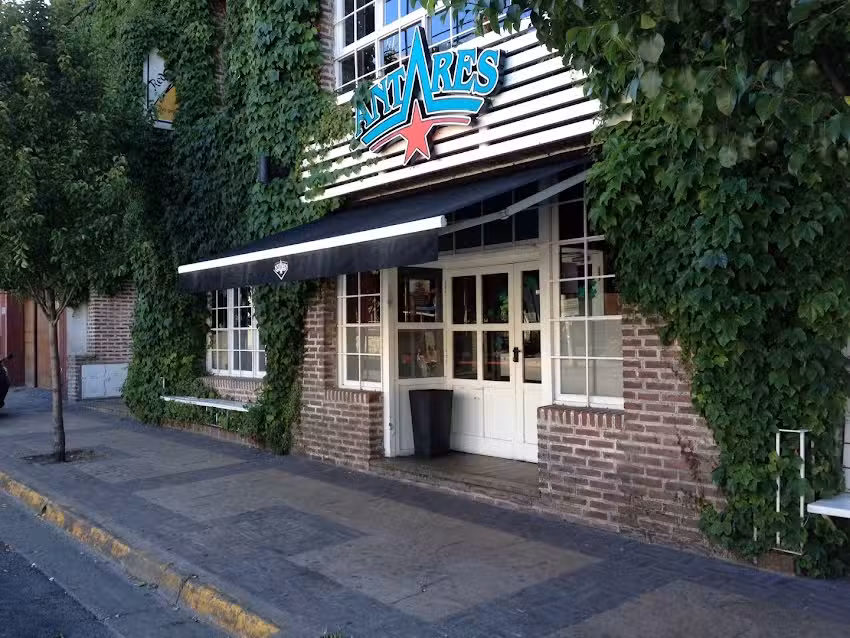 Antares Bernardo, Mar del Plata