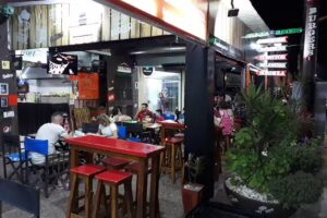 Avenida Burger Bar & Cafe