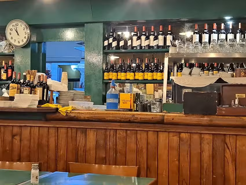 Bar Jos&eacute; Ingenieros