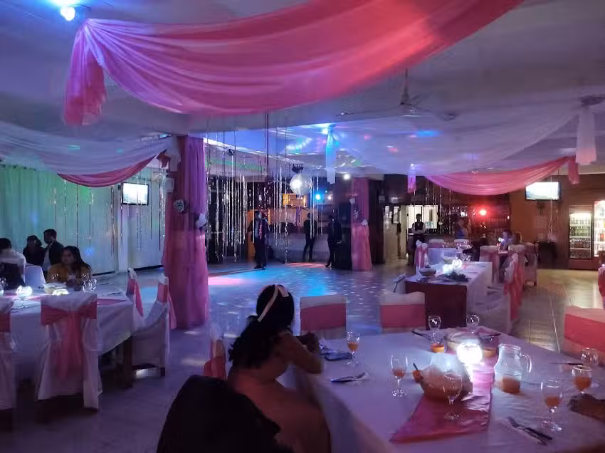 BAR LEO CHURRASQUER&Iacute;A