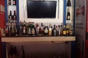 Bar-pool &ldquo;Carl&iacute;n&rdquo;