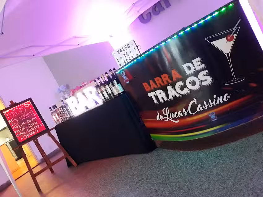 Barra De Tragos De Lucas Cassino.