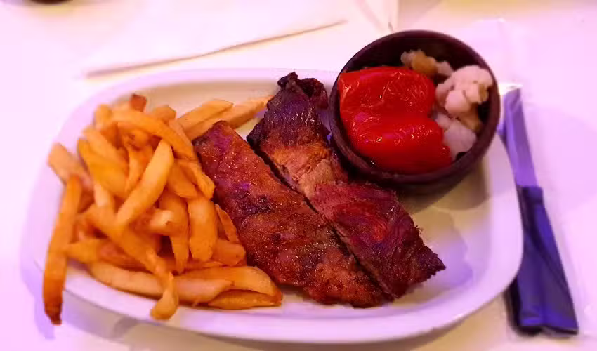 BENDITOS PARRILLA-COMEDOR