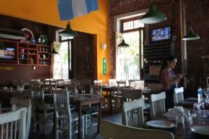 Beruti Grill carri bar