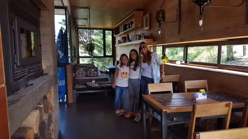 Bichitos de Luz &ndash; Merendero del R&iacute;o