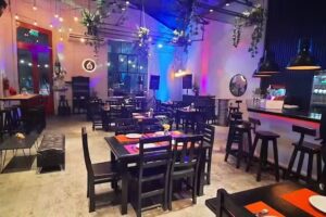 Bistro Pizza Cafe Bar