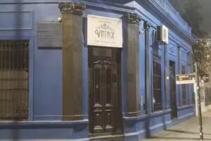 Black Bird Temperley