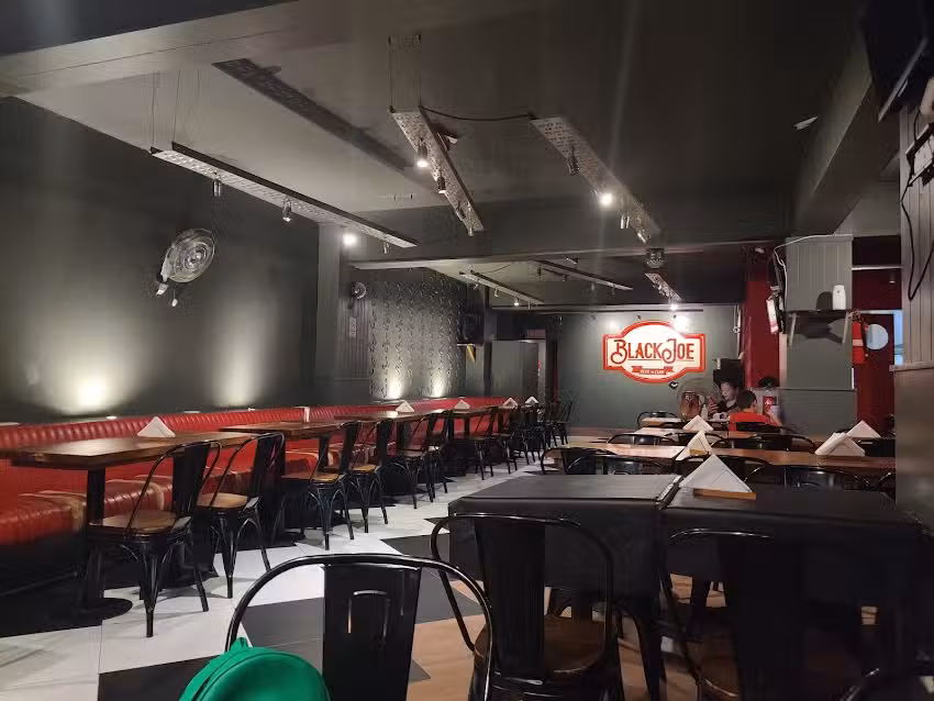 Black Joe &ndash; Bar & Cervecer&iacute;a