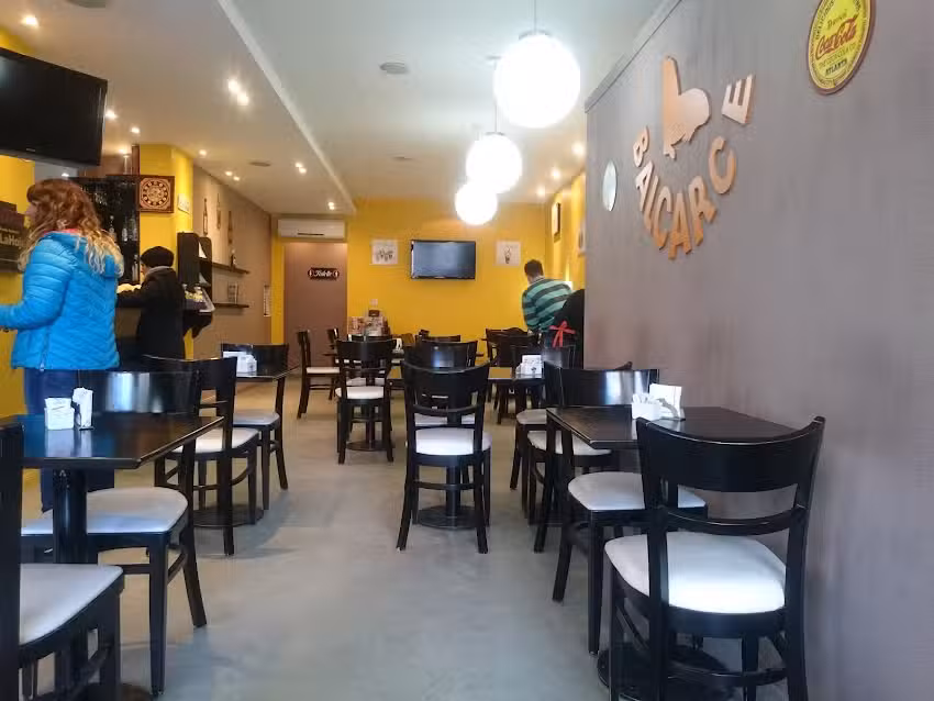 Blue Bar &bull; Caf&eacute; & Rest&oacute;