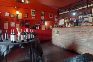 Bodegón Escobar Tienda de Milagros