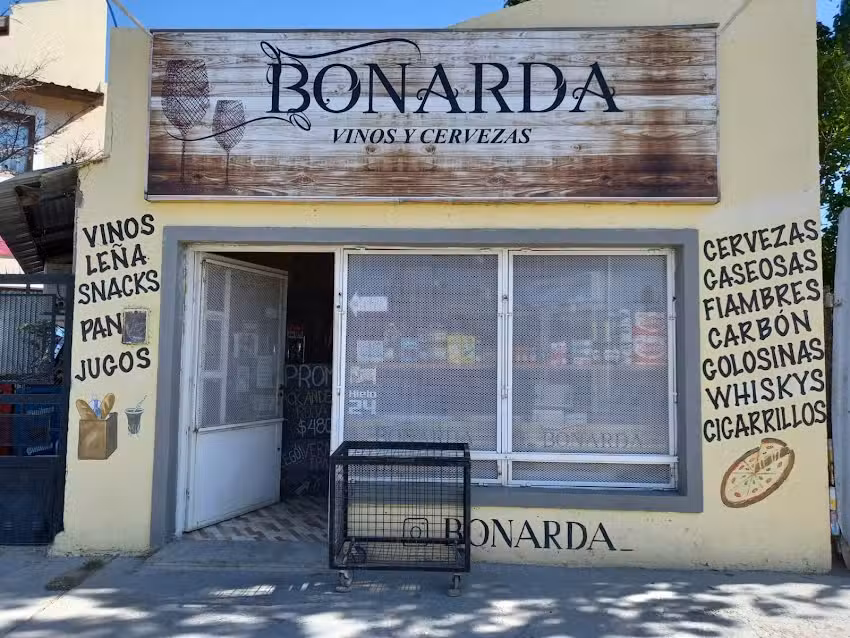 &ldquo;&rdquo;Bonarda&rdquo;&rdquo; Vinos y Cervezas