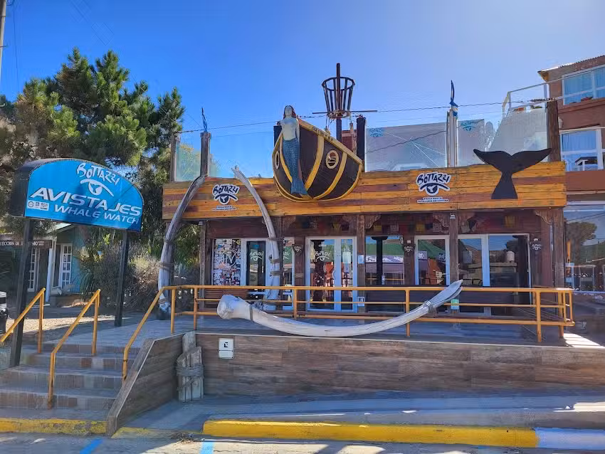 Bottazzi Avistaje de Ballenas/ Whale Watch