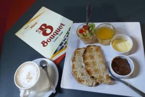 Bouquet &ndash; Caf&eacute; Bar