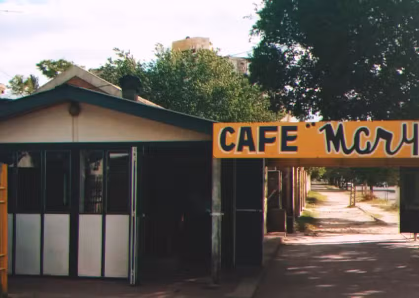 Caf&eacute; Bar Mary