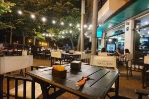 Caf&eacute; La Plaza