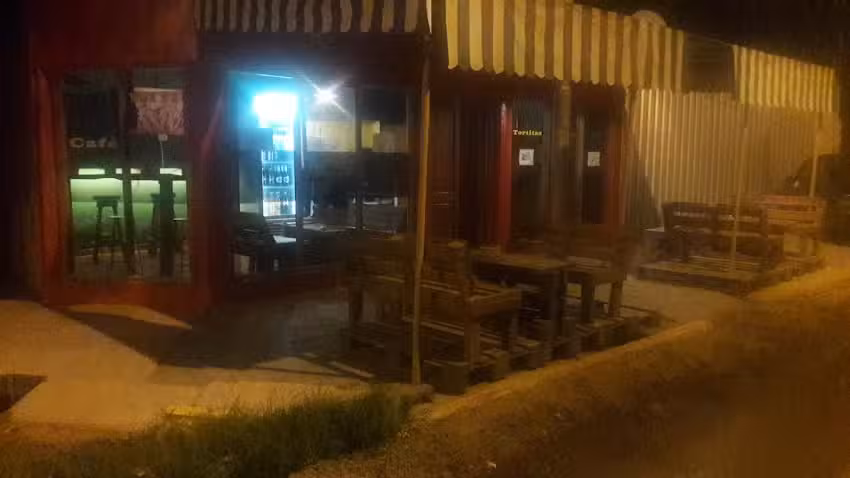 Car Caf&eacute; Resto-Bar