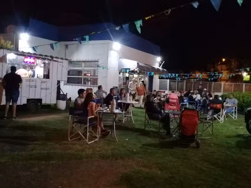 carro-bar kiosco la t&iacute;a