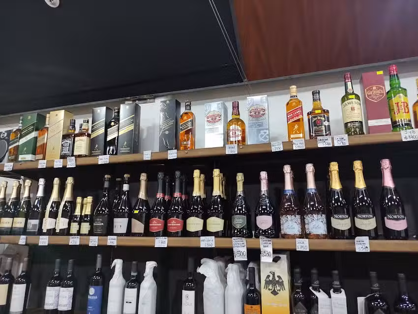 Casi La V&iacute;a Bebidas