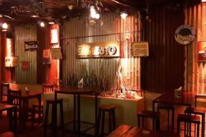 Cervecer&iacute;a El Puesto