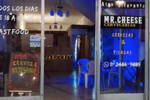 Cervecer&iacute;a Hamburgueser&iacute;a MR.CHEESE