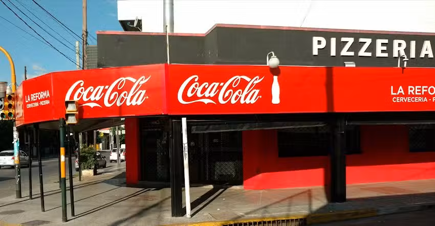 Cervecer&iacute;a &ndash; Pizzer&iacute;a La Reforma