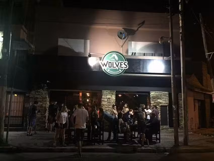 Cervecer&iacute;a Wolves