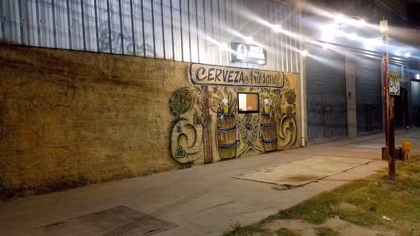 Cerveza artesanal &ldquo;HASTA LAS MANITOS&rdquo;