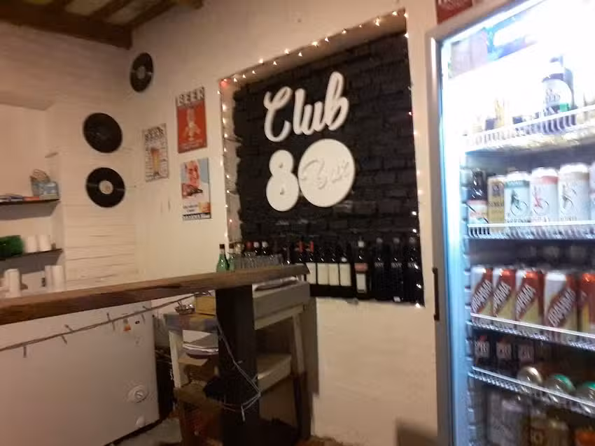 CLUB 80 BAR