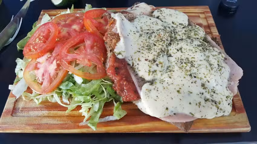 Club Coffee Drugstore De La Milanesa 24hs