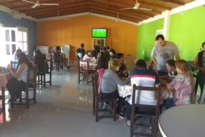 Comedor y Helader&iacute;a Arco Iris