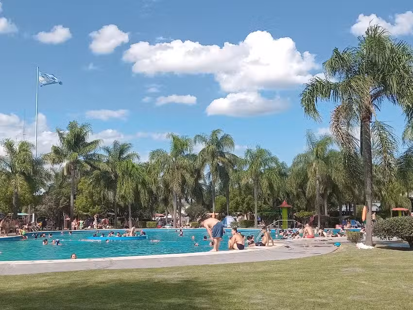 Complejo Quincho El Tr&eacute;bol Azul