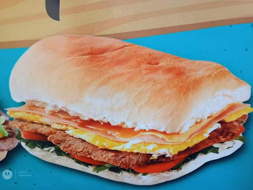 Copet&iacute;n al paso los 3 pollitos