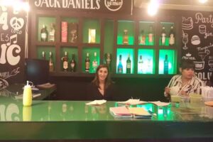 Costa&rsquo;s Resto Bar