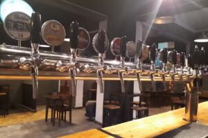 Craft beer bar