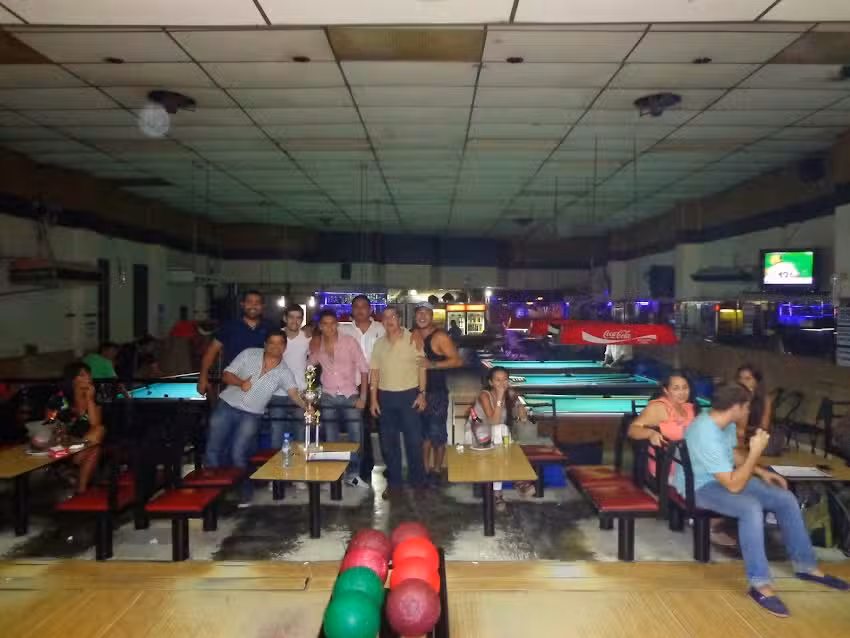 Crash Pool Bar y Fast Food