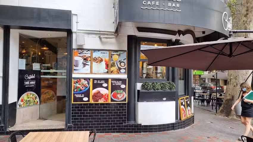 Crist&oacute;bal Caf&eacute; Bar