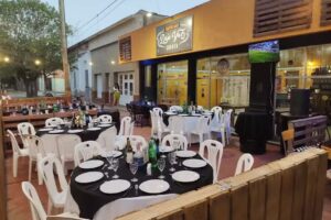 &ldquo;D&eacute;j&agrave; Vu&rdquo; RESTO BAR