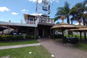 Distinto Grill & Bar