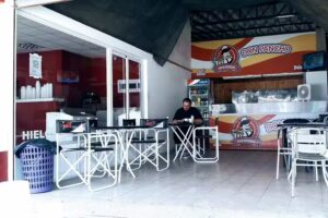Don Pancho Y Heladeria Balbarani