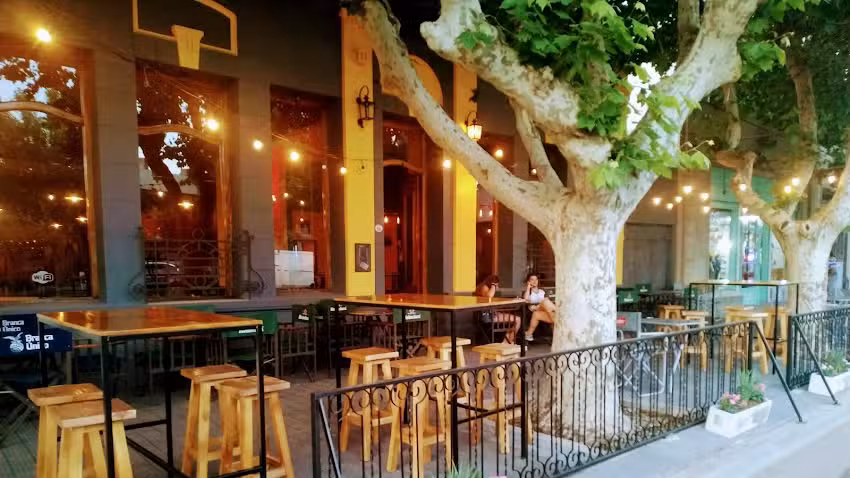 Donde Quieras Resto-Bar