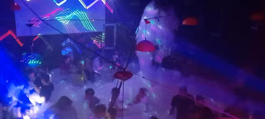 DREAMS REST&Oacute; BAR