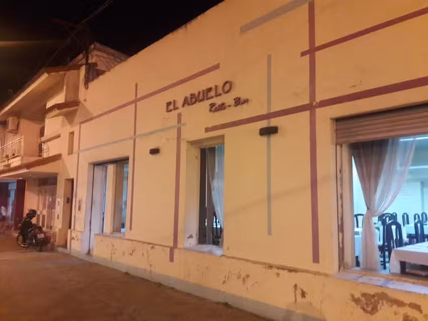 &ldquo;El Abuelo&rdquo;, Rotiser&iacute;a &ndash; Resto Bar