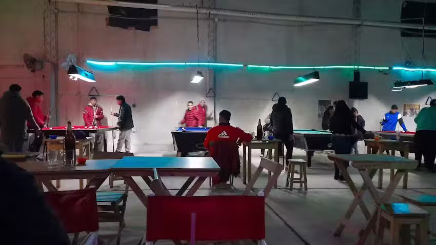 EL BARTO &ndash; Bar & Pool